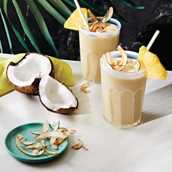 PINEAPPLE COCONUT SMOOTHIE