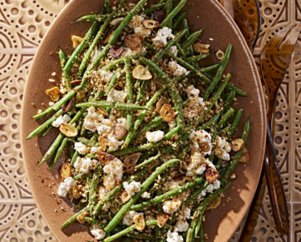 ROASTED GREEN BEANS WITH CHILI BREAD CRUMBS AND FETA