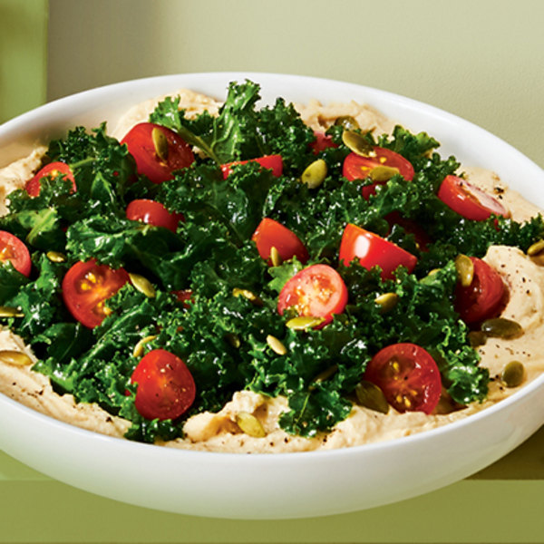 VEGAN KALE-TOMATO BOWL WITH HUMMUS