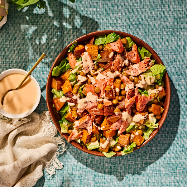 BANG BANG SALMON SALAD BOWL