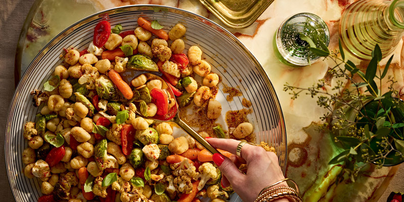 ONE-PAN CHICKEN FAJITAS